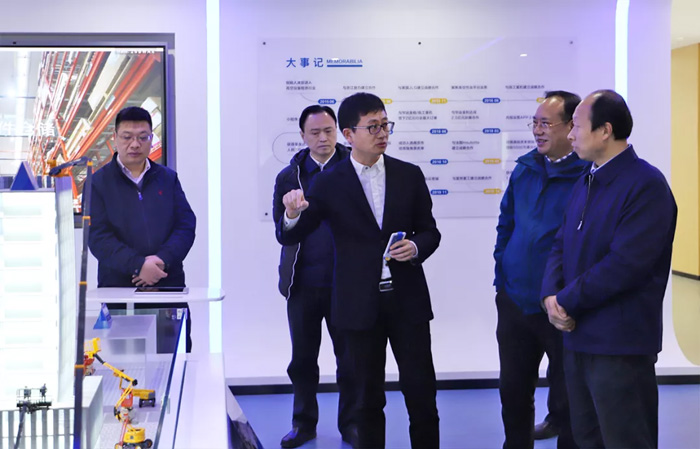 江苏省发改委副主任林康调研众能联合发展情况-2.jpg 江苏省发改委副主任林康调研众能联合发展情况-2.jpg